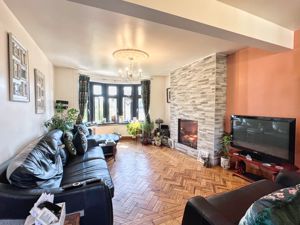 Photo 1- click for photo gallery